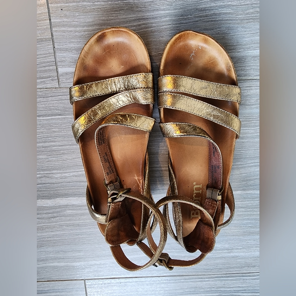 BORN sandals pre-loved - Picture 4 of 6